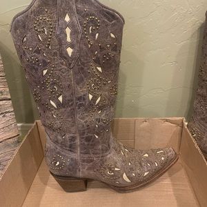 Coral boots women’s size 8